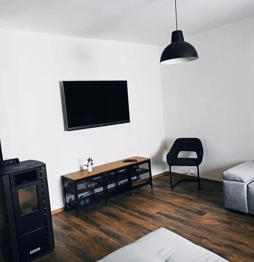 Modern Family Apartment Zara Pakostane