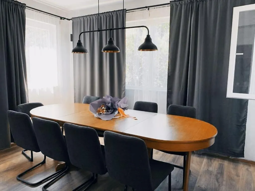 Modern Family Apartment Zara Pakostane